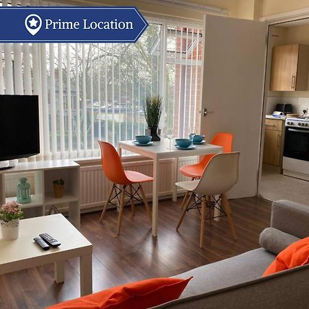 Conveniently Situated 1Bed Apt In Stretford Apartment Manchester Exterior photo